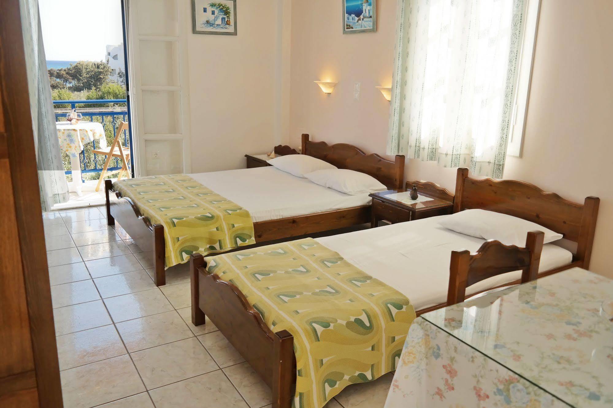 Mina'S Studios In Naxos Island อาโยส โพรโกปิออส ภายนอก รูปภาพ